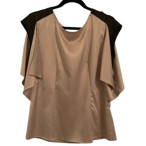 Basler silky batwing top